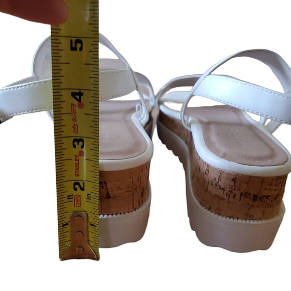Madden Girl White Platform Sandals Size 11 - Picture 9 of 9
